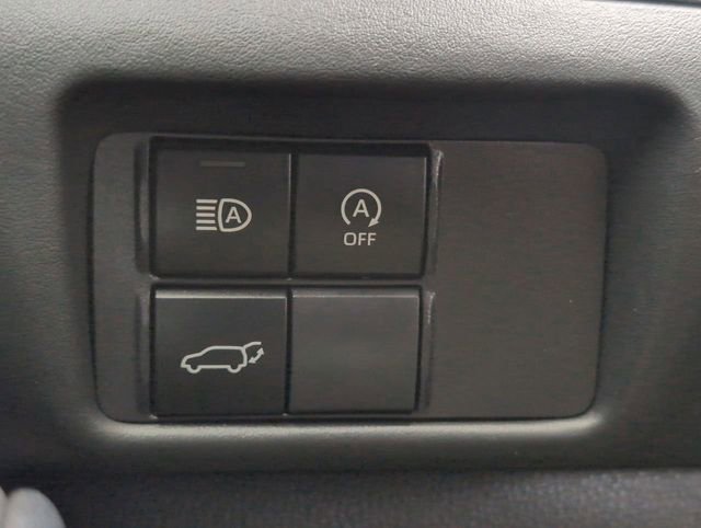 Used 2023 Toyota Highlander XLE image 17