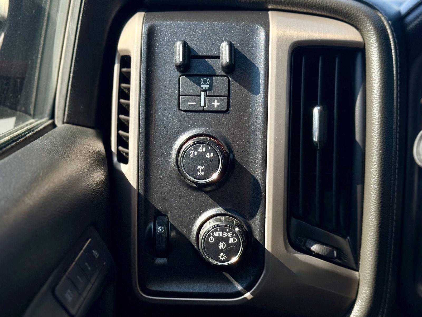 Used 2016 GMC Sierra 3500 Denali w/ Duramax Plus Package AWD/4WD image 16