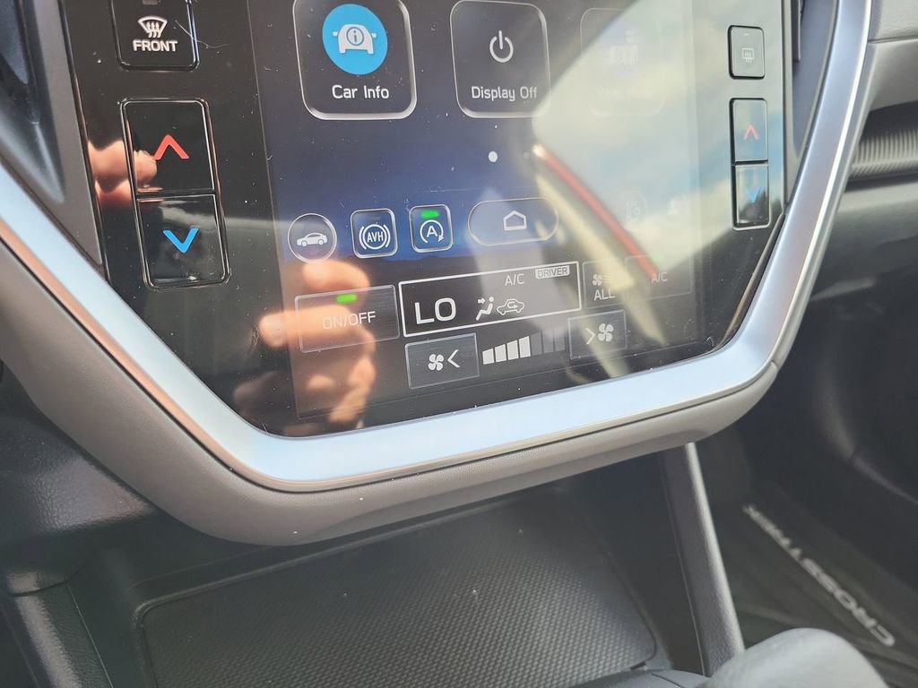 Used 2024 Subaru Crosstrek 2.0i Premium image 16