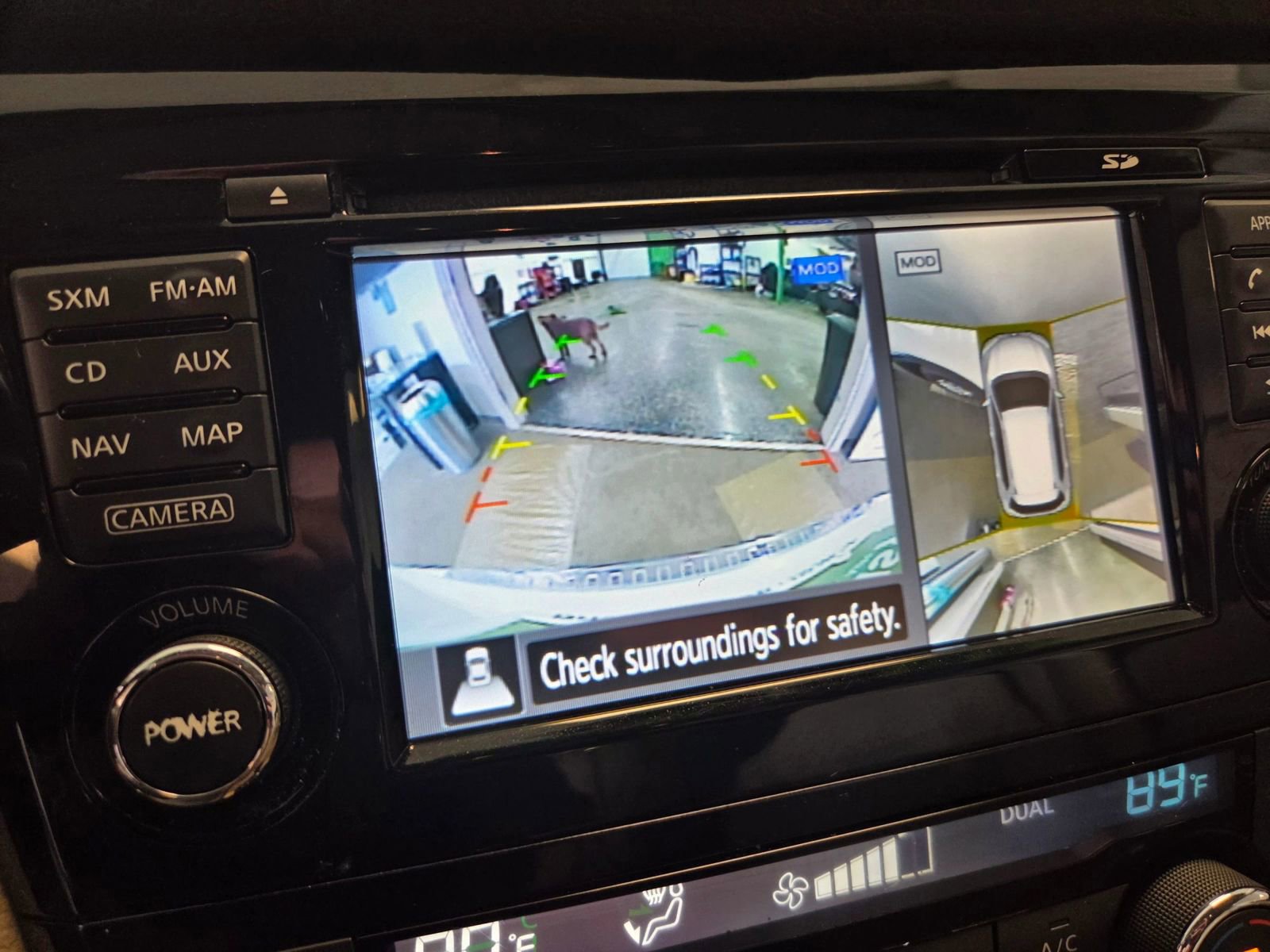 Used 2017 Nissan Rogue SV w/ SV Premium Package image 29