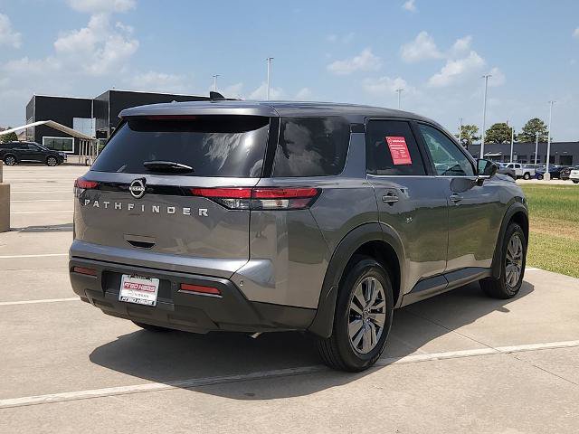 Certified 2025 Nissan Pathfinder S FWD image 5