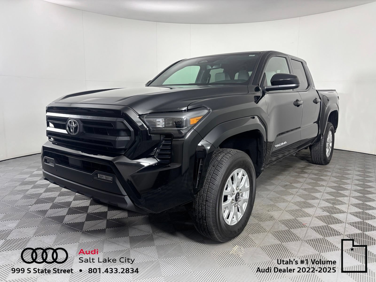 Used 2025 Toyota Tacoma SR5