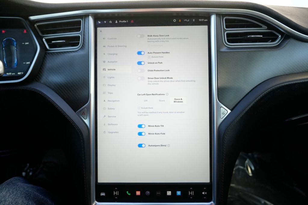 Used 2017 Tesla Model S 75D image 51