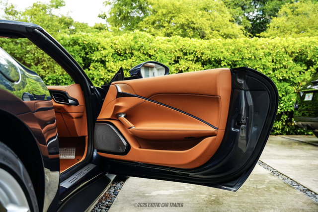 Used 2026 Ferrari Roma Spider RWD image 44