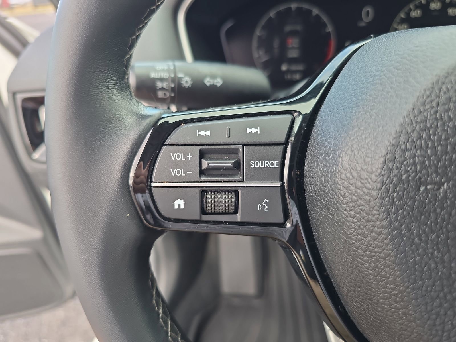 Used 2024 Honda Civic EX-L image 23