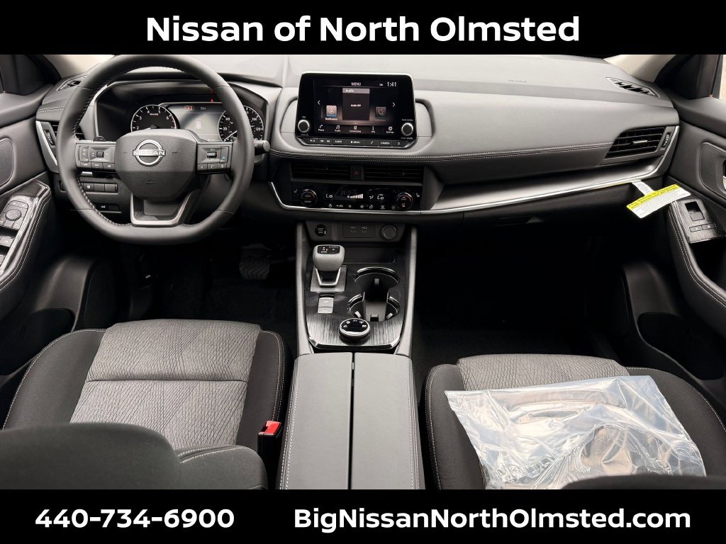 New 2026 Nissan Rogue SV w/ Cold Weather Package AWD/4WD image 17