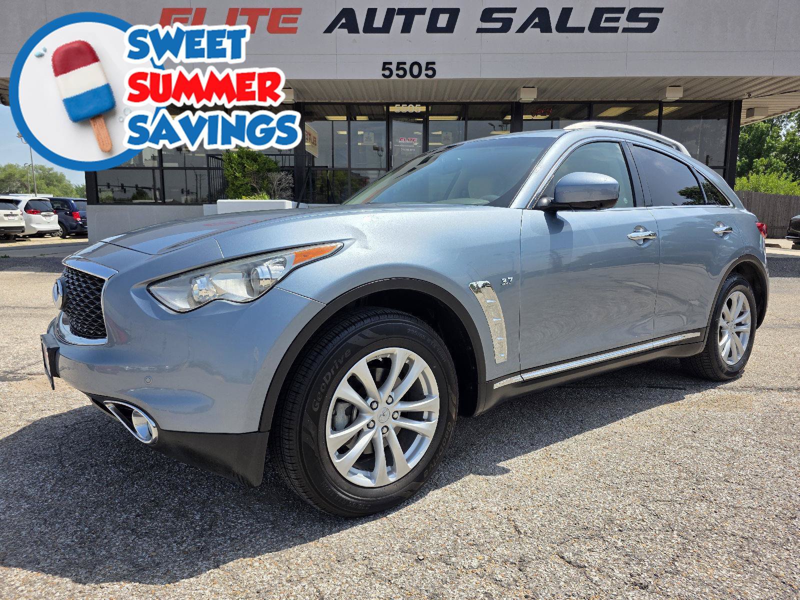Used 2017 INFINITI QX70 2WD w/ Premium Package image 1