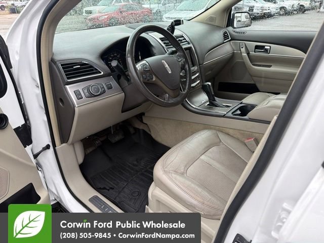 Used 2013 Lincoln MKX AWD image 11
