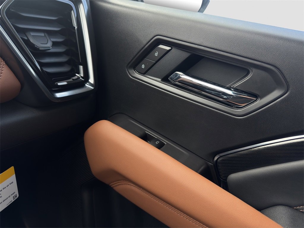 New 2026 GMC Canyon AT4 image 17