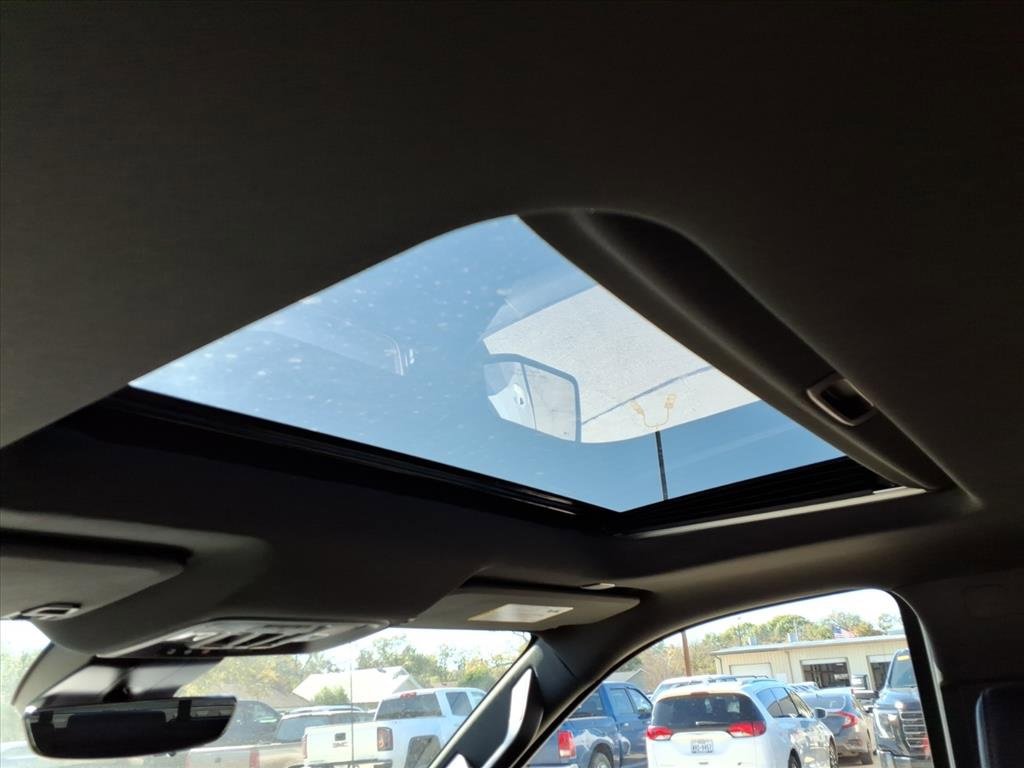 Certified 2025 GMC Sierra 1500 AT4 w/ AT4 Premium Package image 15