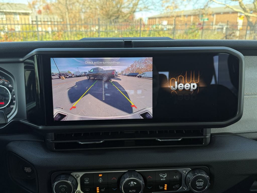 New 2026 Jeep Gladiator Sport image 18