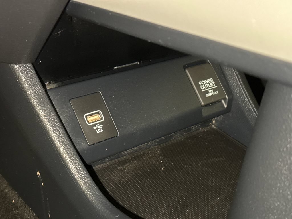 Certified 2022 Honda HR-V LX image 27