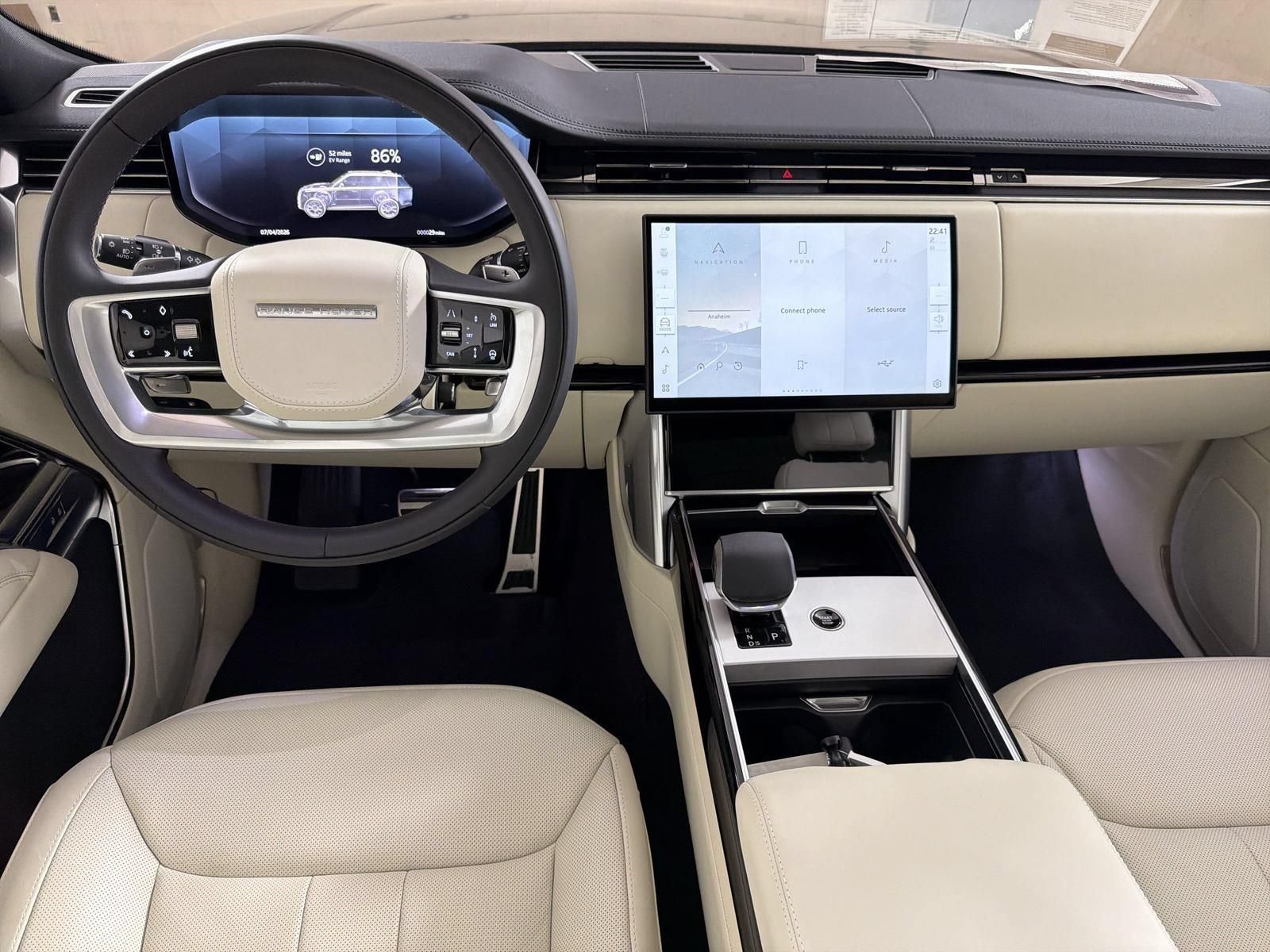 New 2026 Land Rover Range Rover SE AWD/4WD image 10