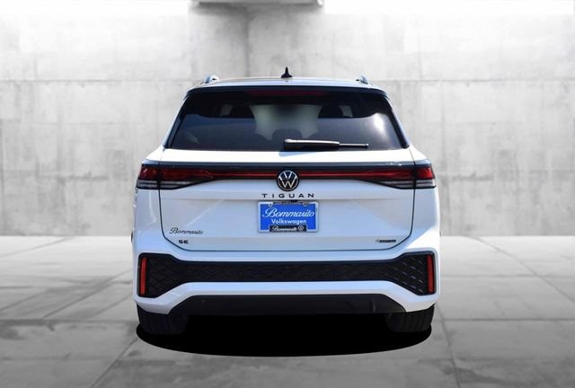 New 2026 Volkswagen Tiguan SE R-Line AWD/4WD image 6
