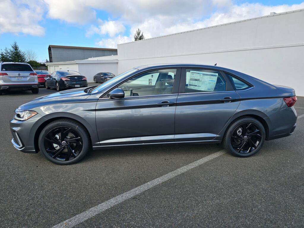 New 2026 Volkswagen Jetta SE FWD image 6
