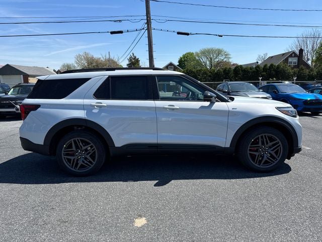New 2026 Ford Explorer ST-Line image 6