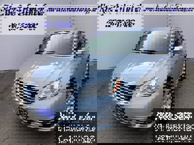 Used 2014 Chrysler 200 Limited image 2