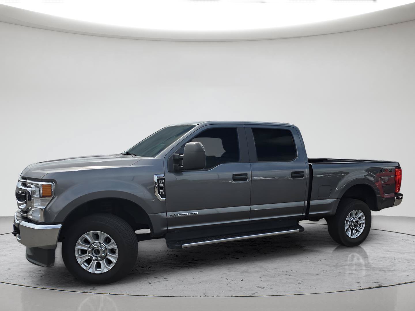 Used 2021 Ford F250 XL w/ STX Appearance Package AWD/4WD image 1