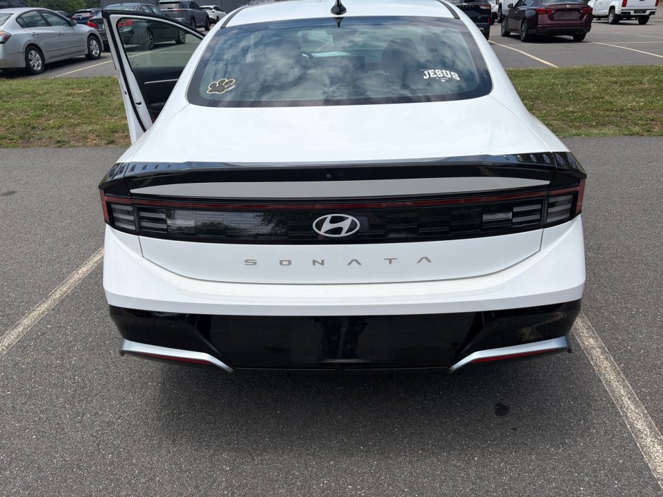 Used 2024 Hyundai Sonata SEL FWD image 18