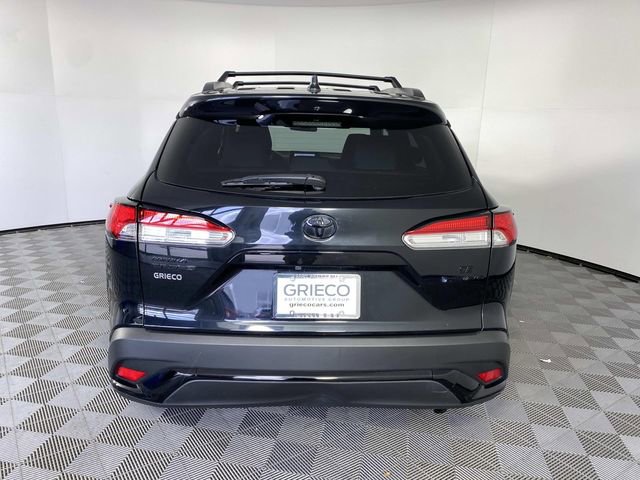 Used 2025 Toyota Corolla Cross AWD Hybrid w/ Moonroof Package image 7
