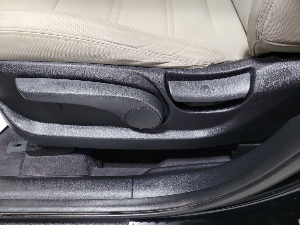 Used 2016 Kia Sorento LX image 27