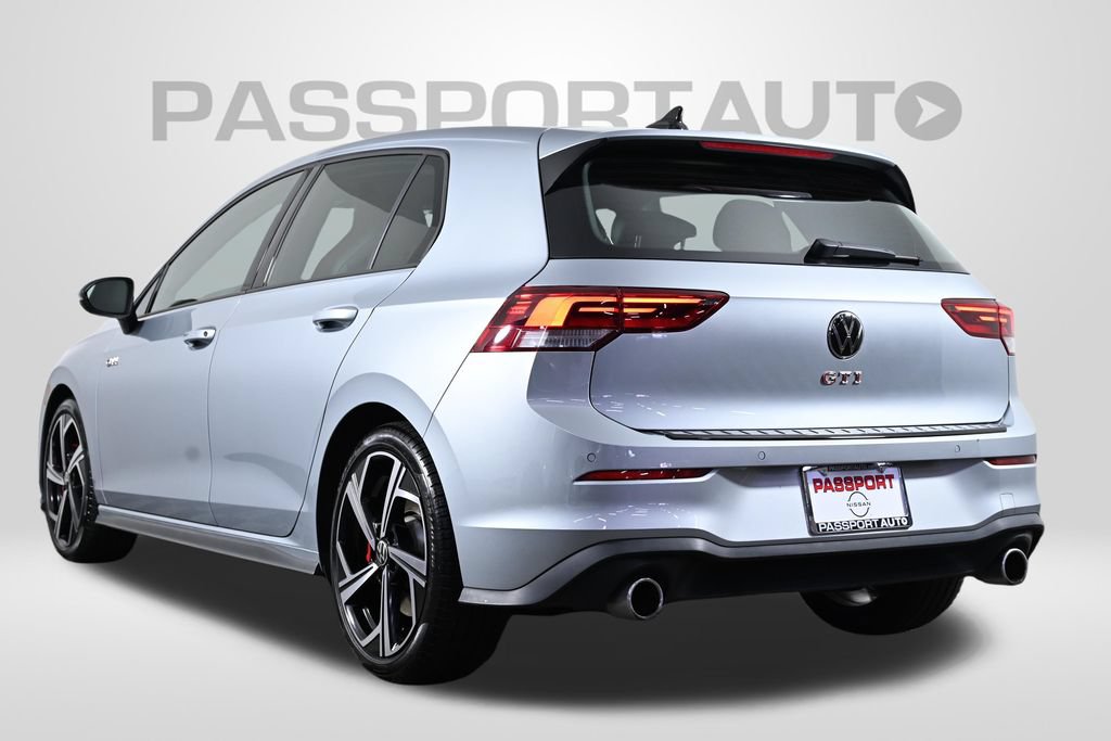 Used 2025 Volkswagen GTI SE FWD image 4