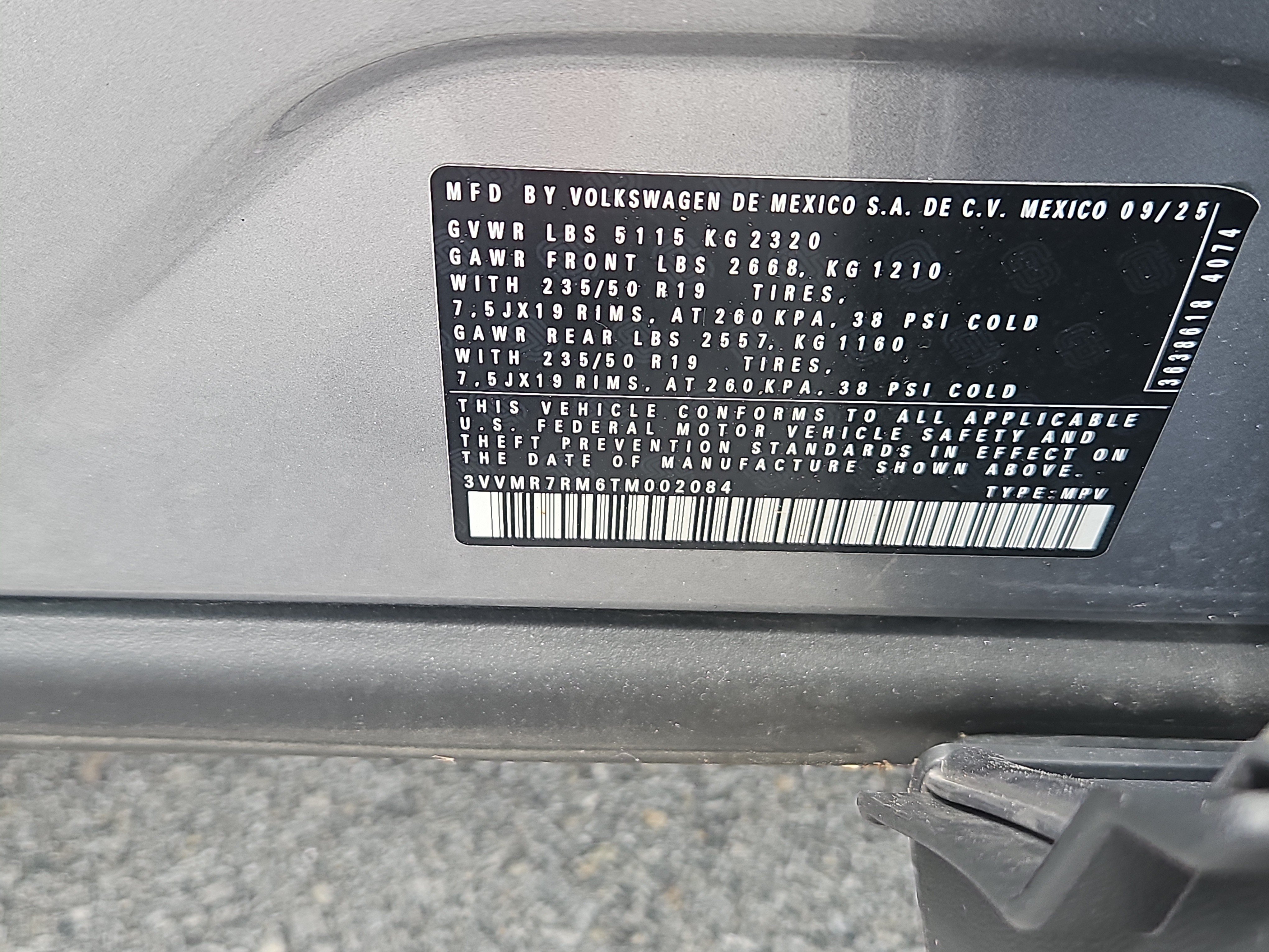 Used 2026 Volkswagen Tiguan SE AWD/4WD image 6