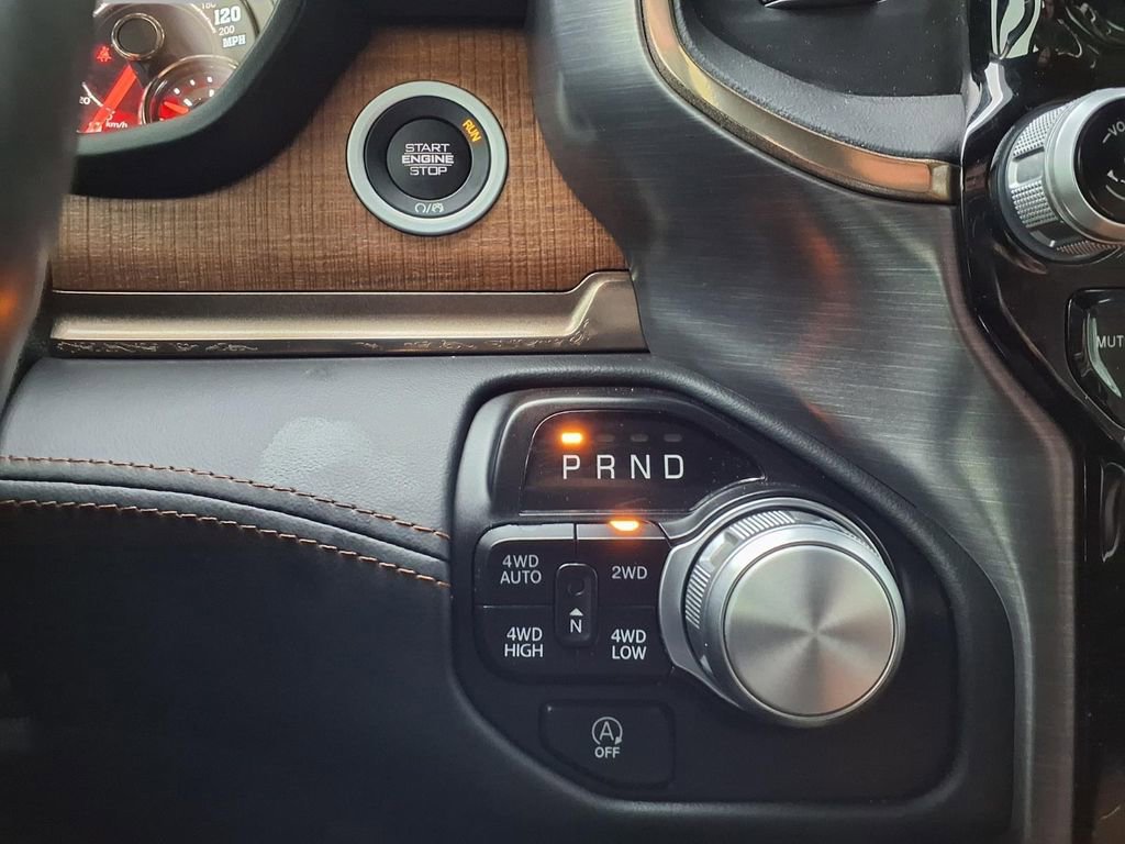 Used 2021 RAM 1500 Limited w/ Body Color Bumper Group image 8