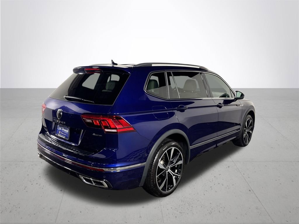 Certified 2024 Volkswagen Tiguan SEL R-Line image 6
