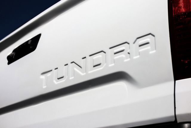 Used 2018 Toyota Tundra SR5 AWD/4WD image 22