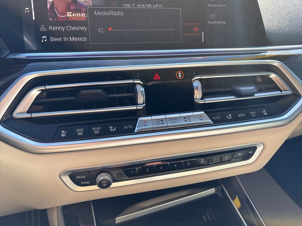 Used 2019 BMW X5 xDrive50i w/ M Sport Package image 15