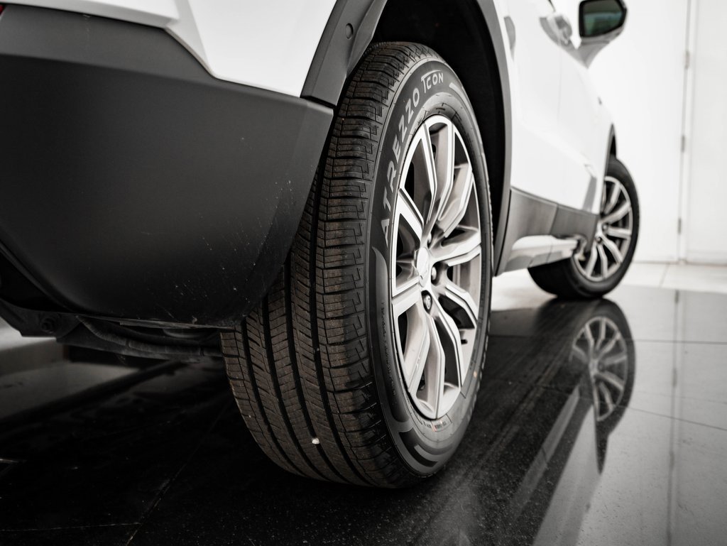 Used 2023 Cadillac XT4 Sport image 49