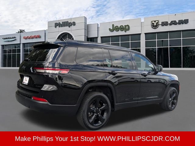 Used 2024 Jeep Grand Cherokee L Limited w/ Black Appearance Package AWD/4WD image 3