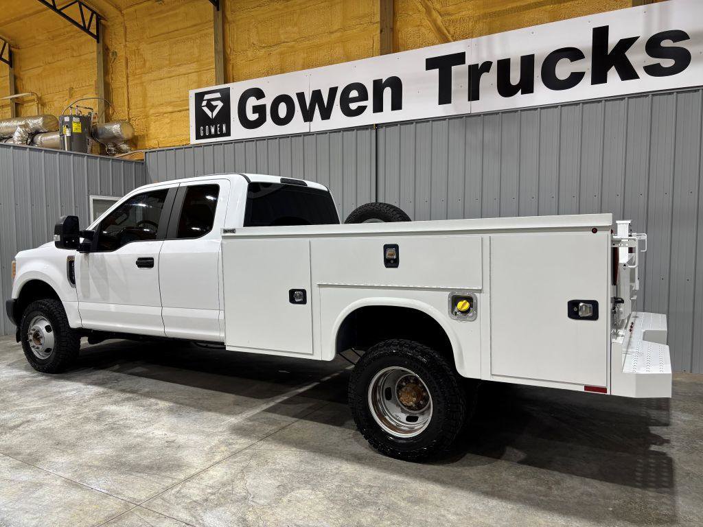 Used 2017 Ford F350 XL w/ Power Equipment Group AWD/4WD image 5
