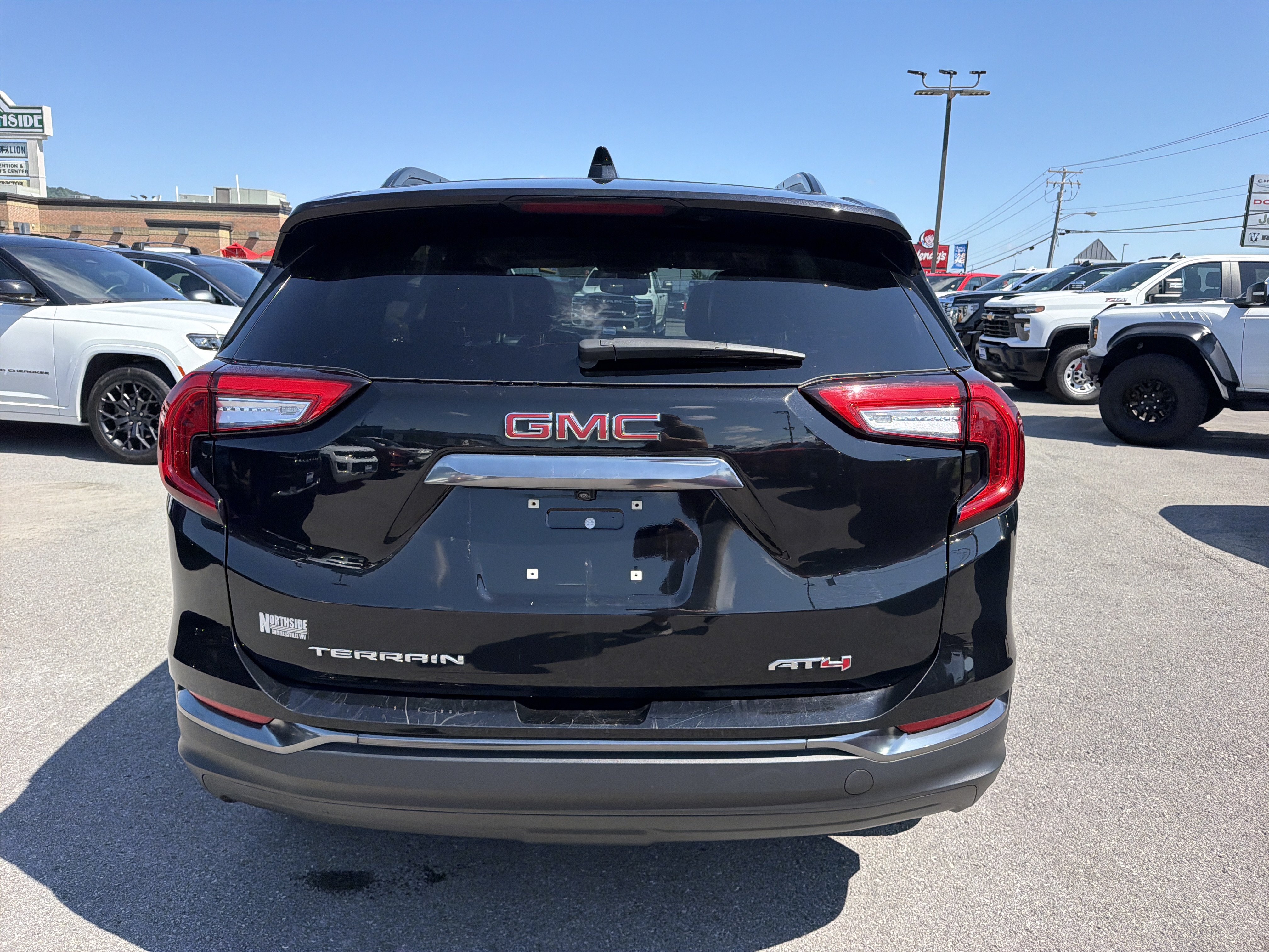 Used 2023 GMC Terrain AT4 AWD/4WD image 7
