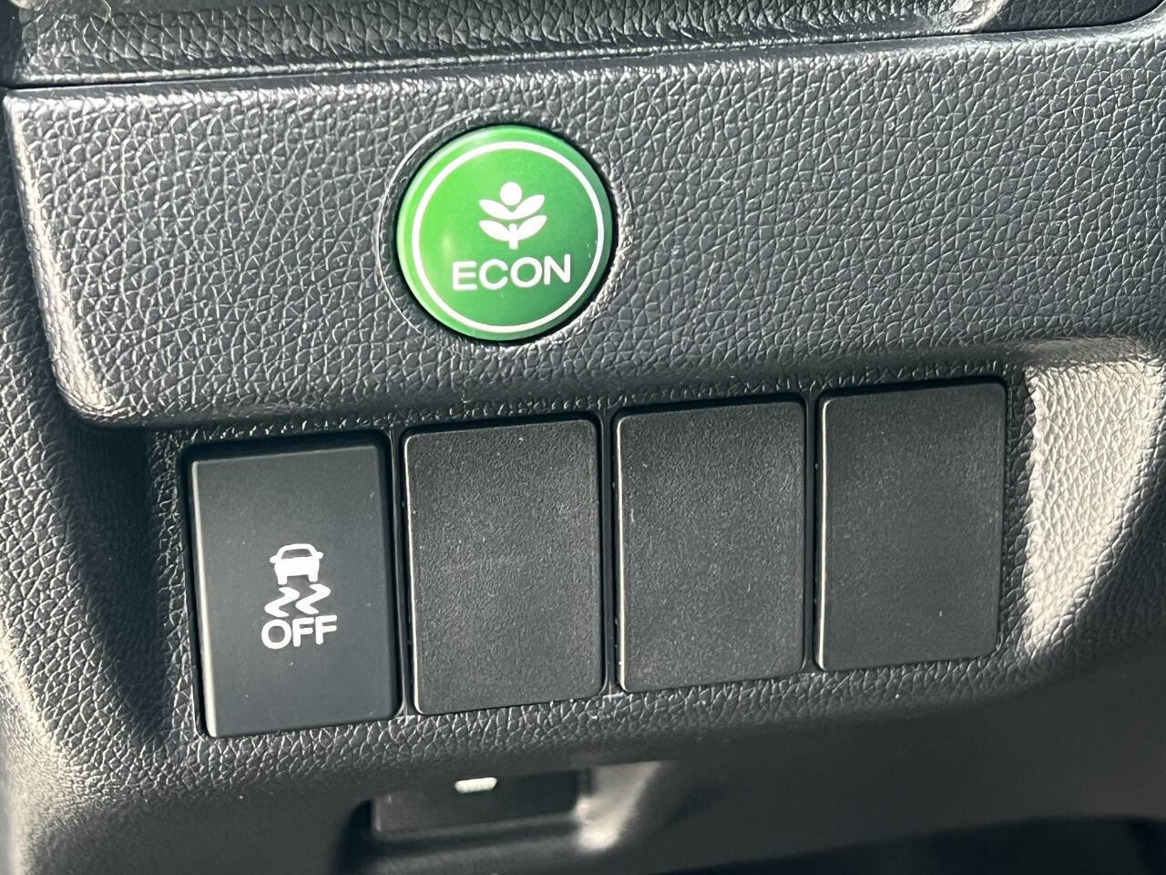 Used 2020 Honda Fit Sport image 28