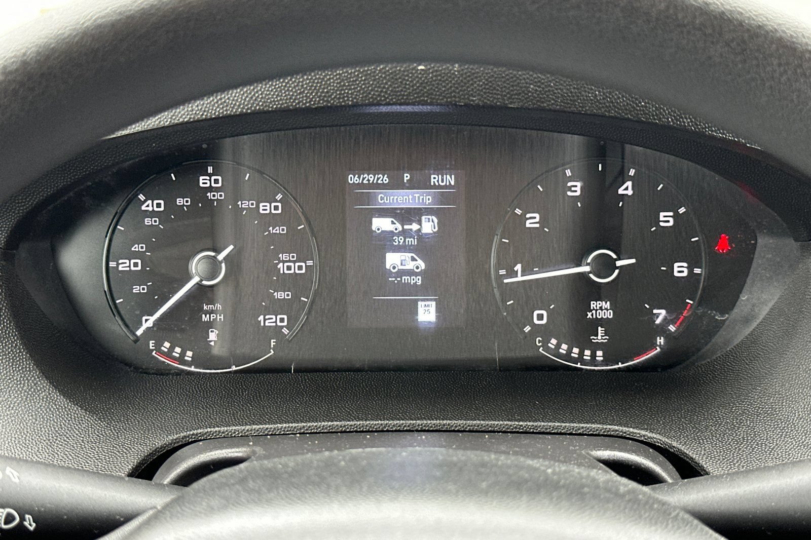 Used 2025 RAM ProMaster 2500 w/ Convenience Group FWD image 24