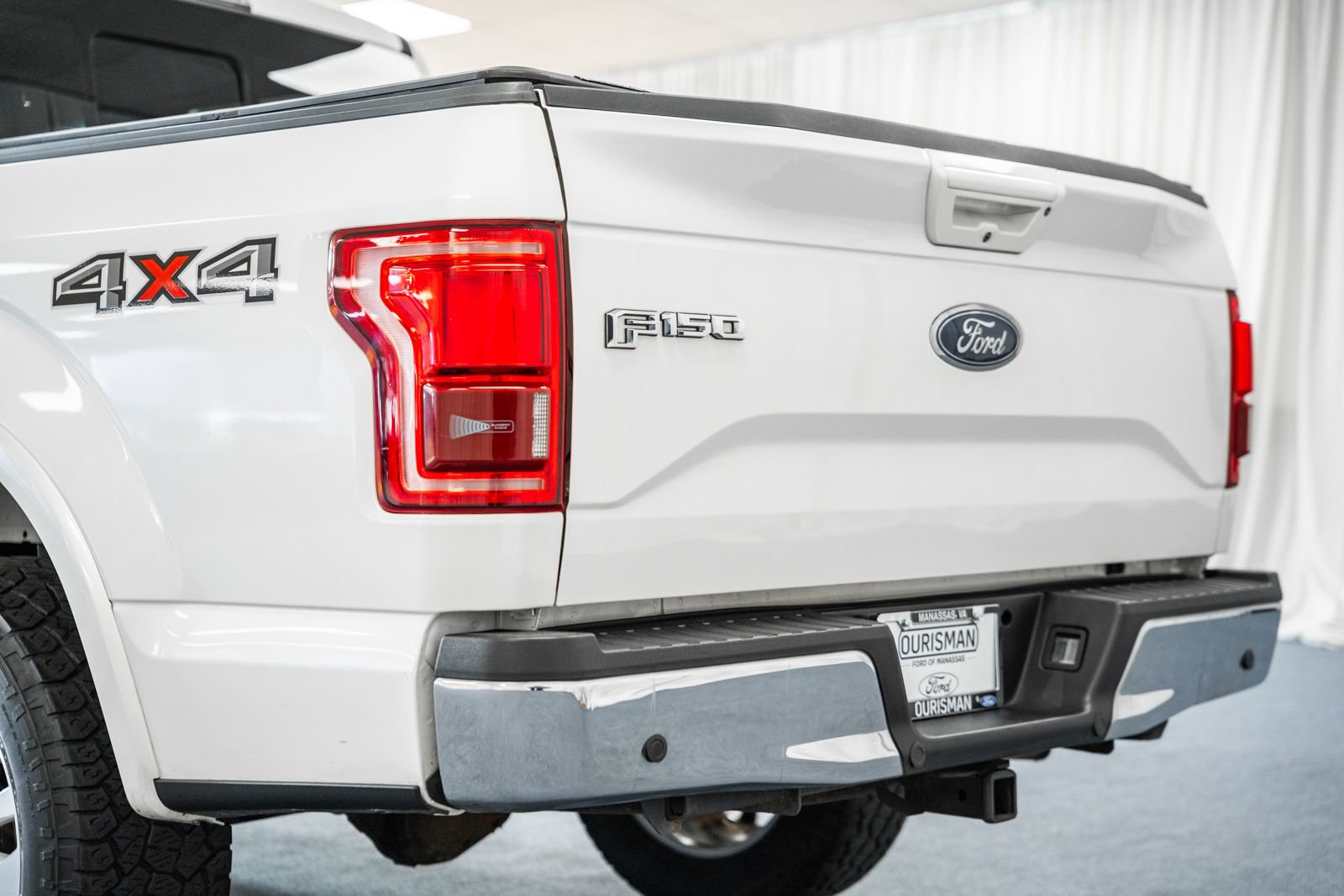 Used 2015 Ford F150 Lariat w/ Equipment Group 501A Mid image 6