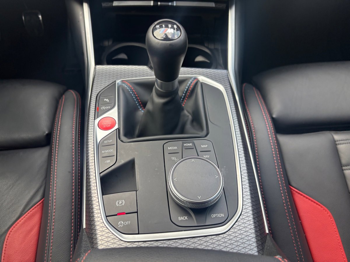 Used 2025 BMW M2 w/ Lighting Package image 5