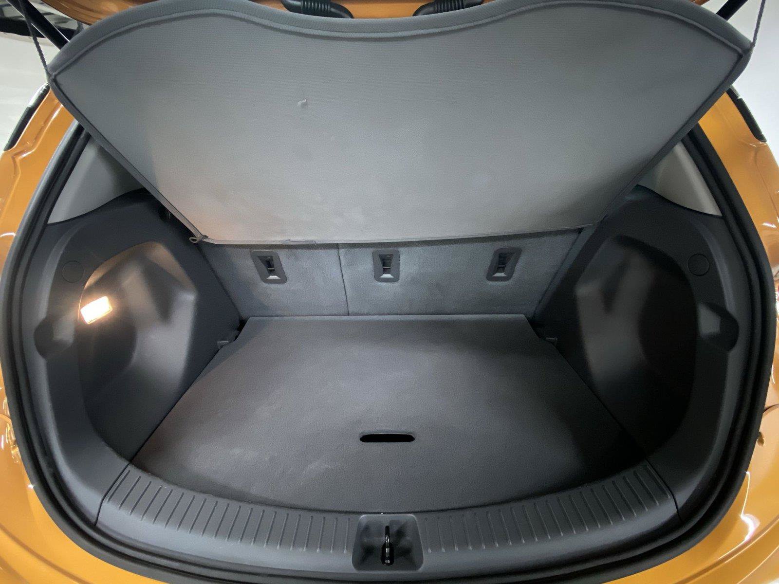Used 2017 Chevrolet Bolt LT FWD image 23
