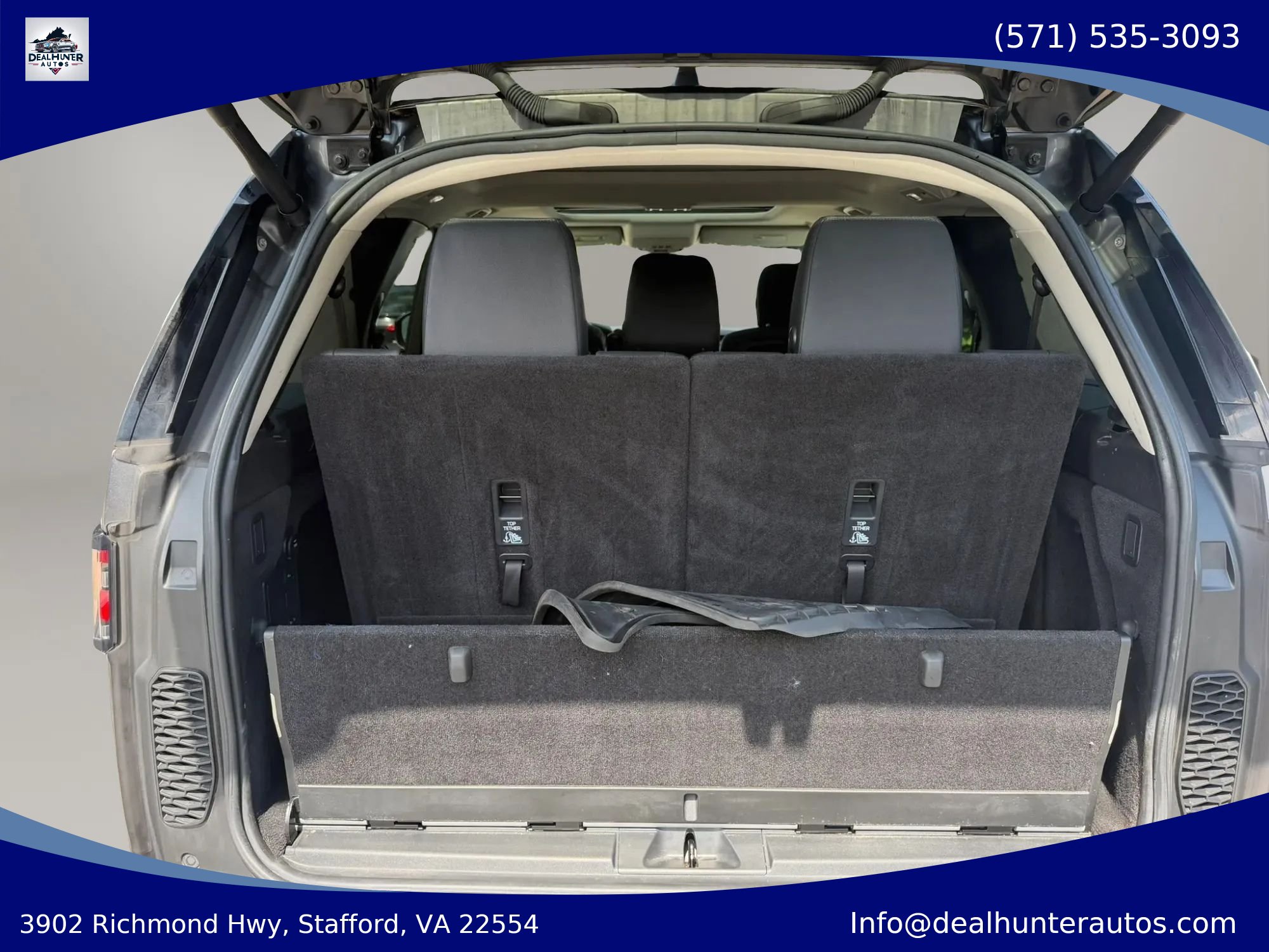 Used 2017 Land Rover Discovery HSE AWD/4WD image 15