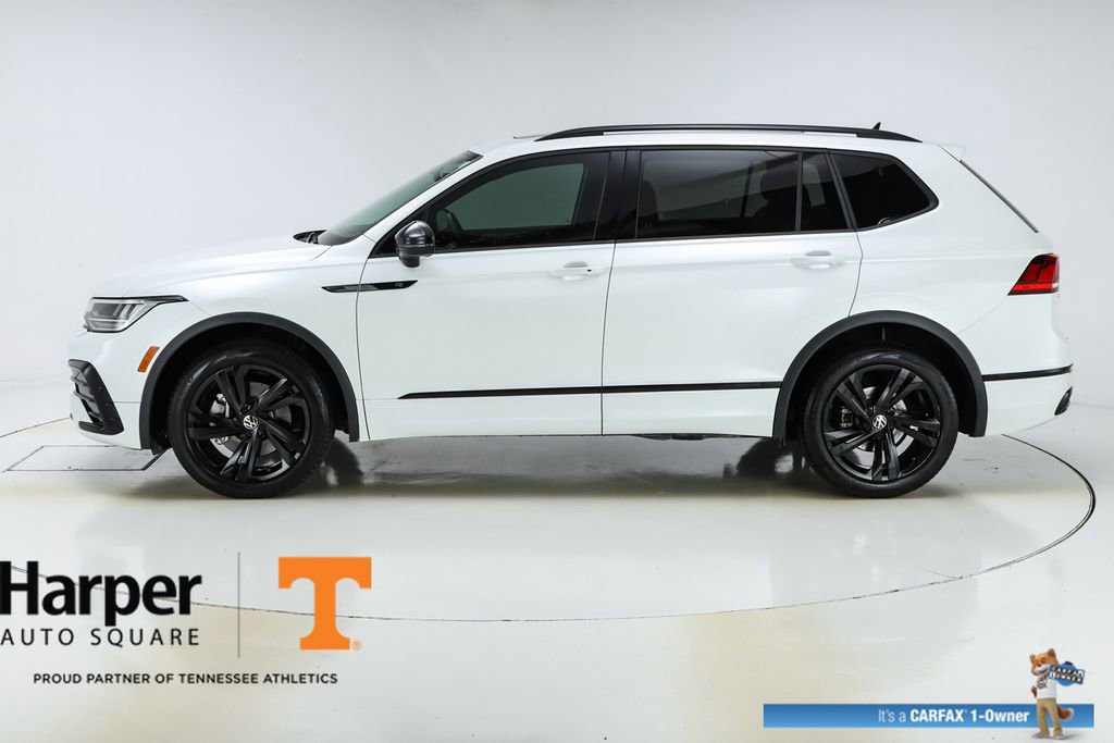 Used 2023 Volkswagen Tiguan SE R-Line image 39