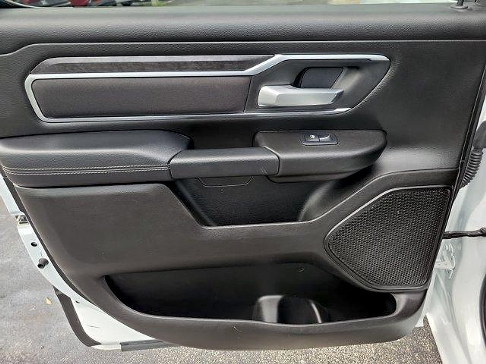 Used 2024 RAM 1500 Big Horn RWD image 17