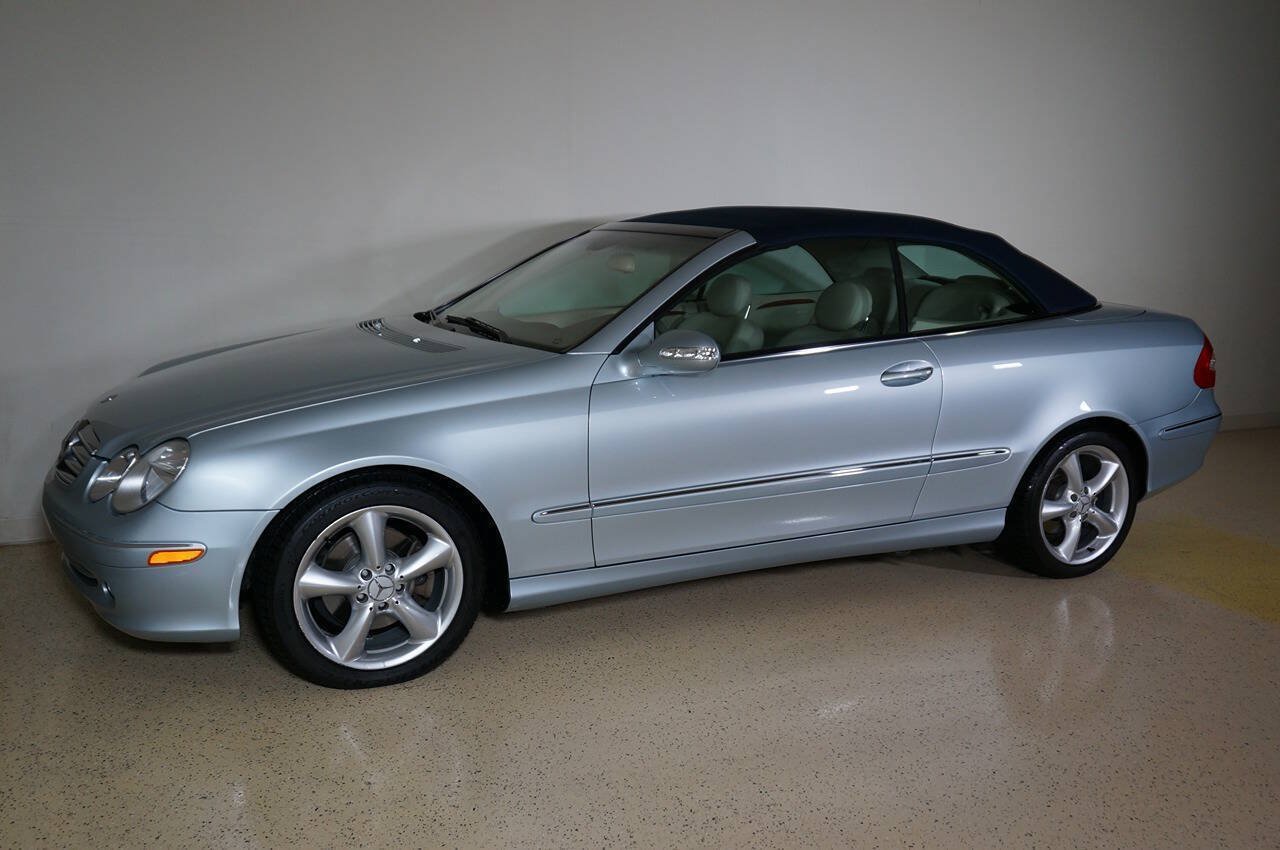 Used 2005 Mercedes-Benz CLK 320 Cabriolet image 18
