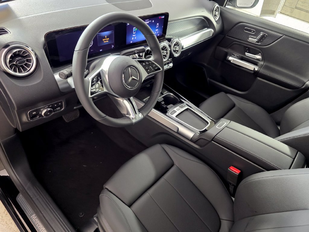 New 2026 Mercedes-Benz GLB 250 image 7