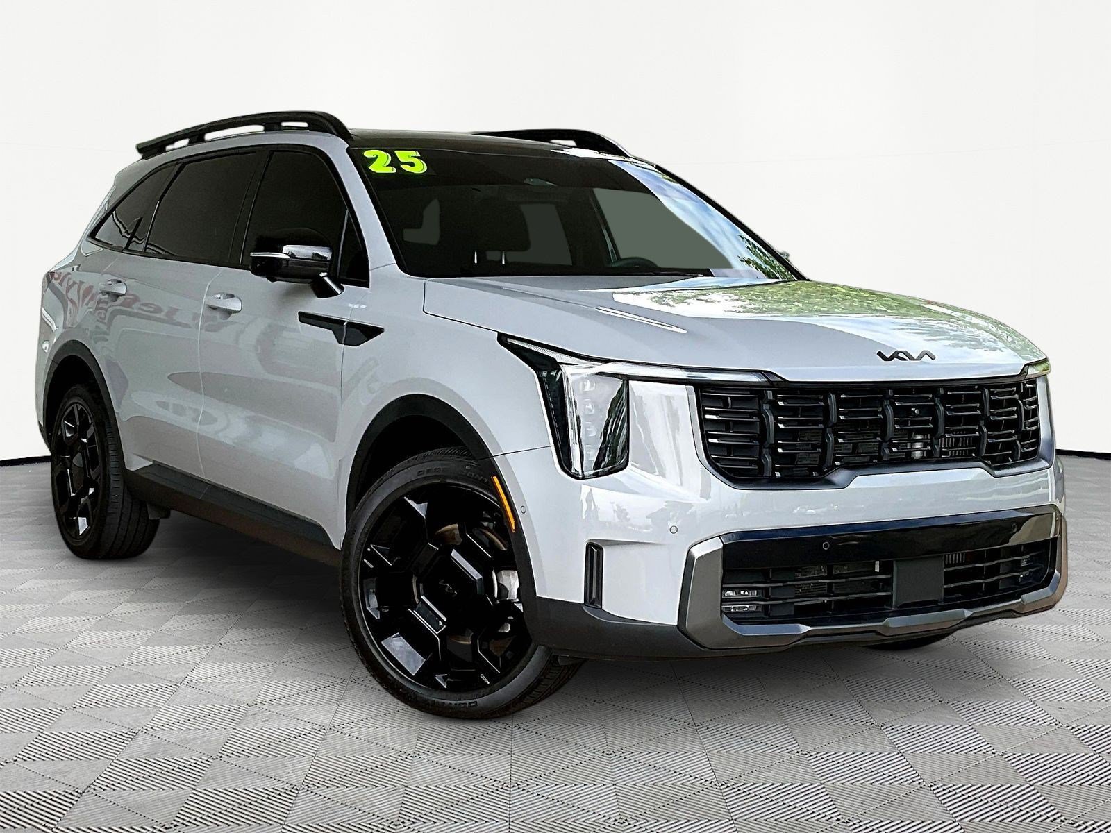 Used 2025 Kia Sorento SX Prestige AWD/4WD image 3