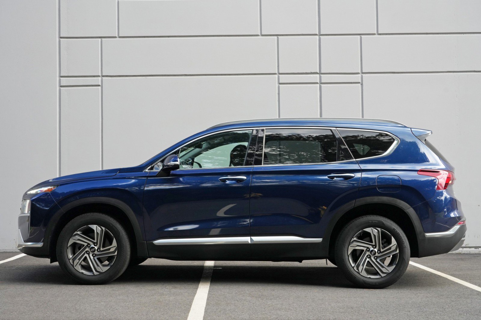 Used 2022 Hyundai Santa Fe SEL w/ Convenience Package AWD/4WD image 8