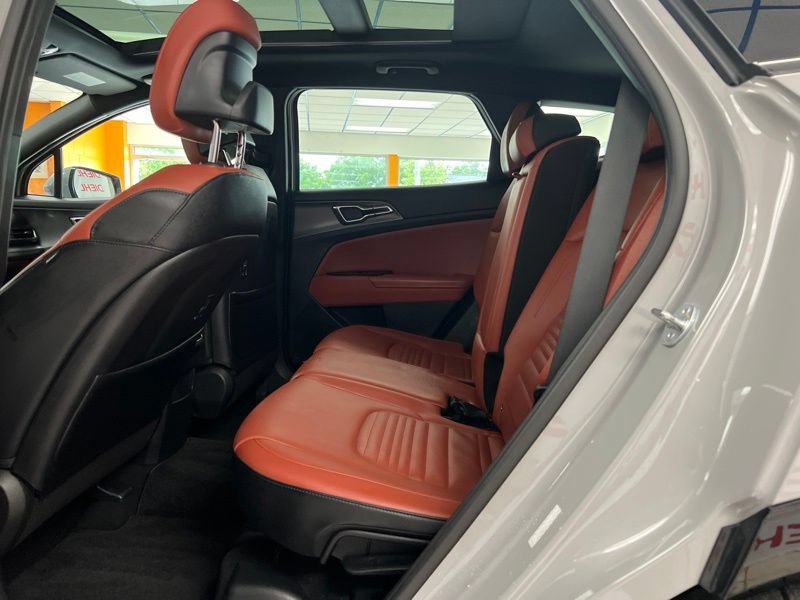 Certified 2023 Kia Sportage SX FWD image 17