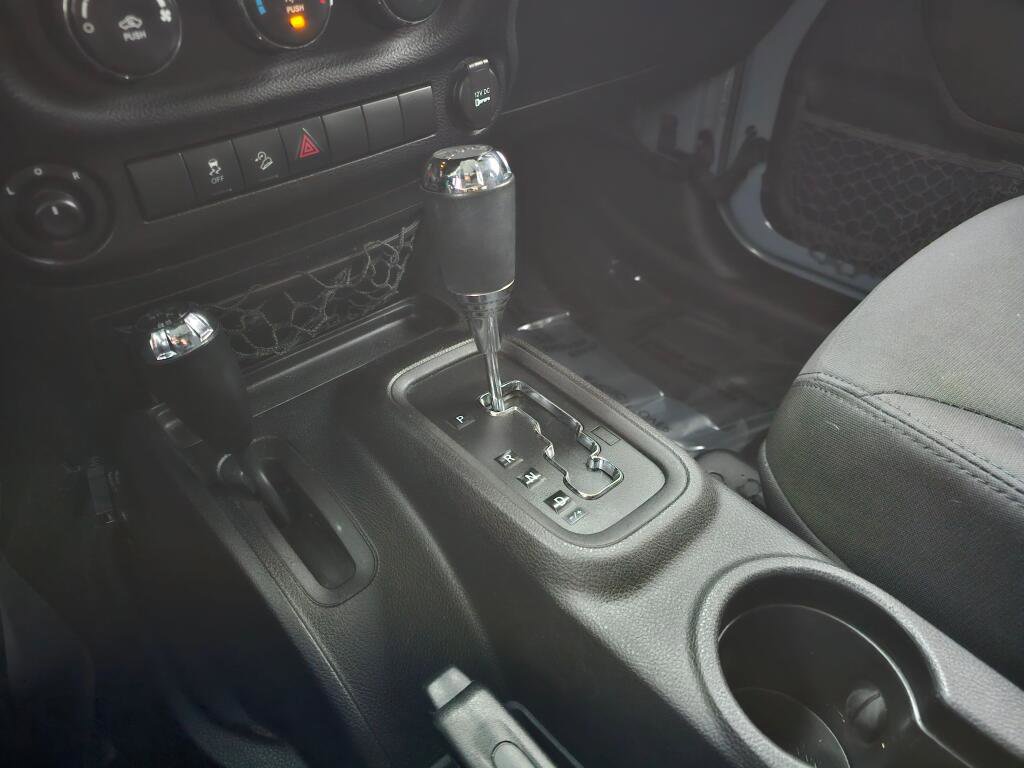 Used 2015 Jeep Wrangler Unlimited Sport w/ Quick Order Package 24S image 28