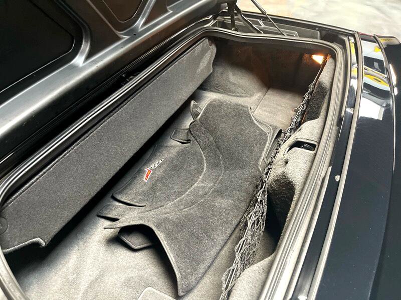 Used 2011 Chevrolet Corvette Grand Sport w/ Preferred Equipment Group image 44